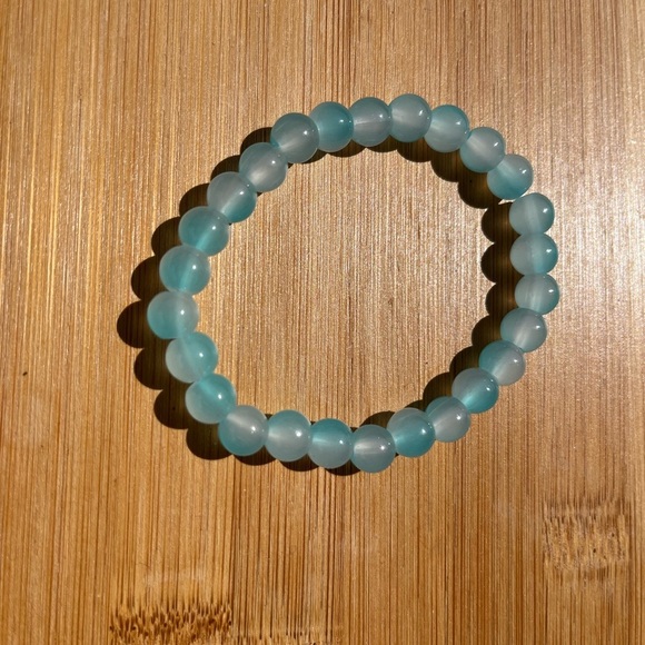 Elegant Blue Beaded Bracelet - Picture 7 of 9